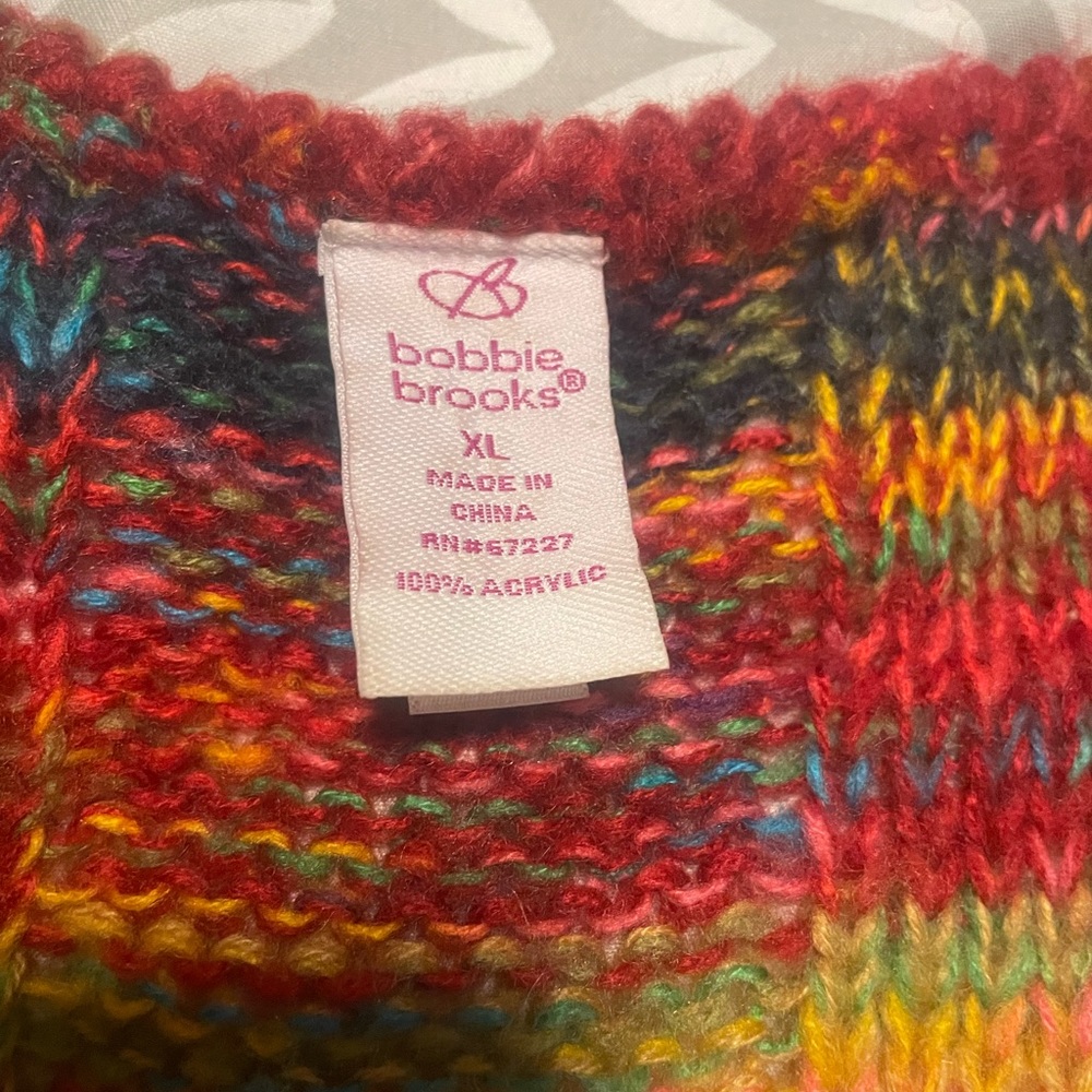 Colorful body sweater.